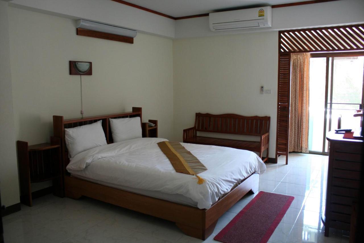 Riverfront Hotel Mukdahan Exterior foto