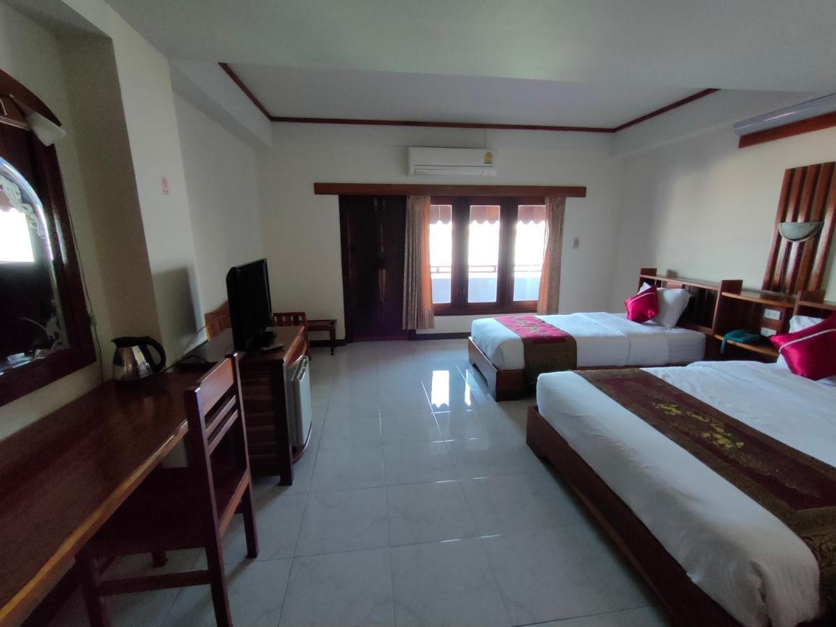 Riverfront Hotel Mukdahan Exterior foto
