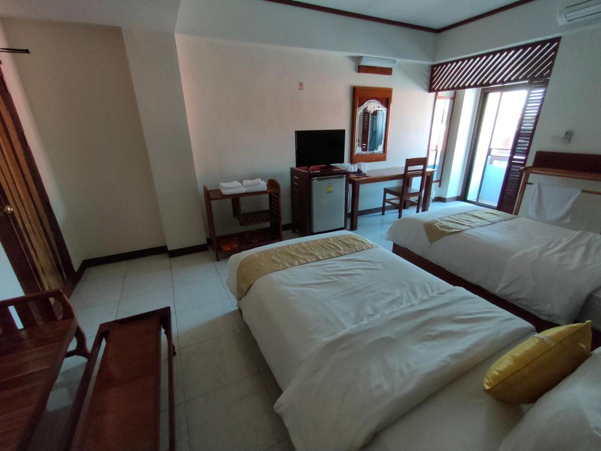 Riverfront Hotel Mukdahan Exterior foto