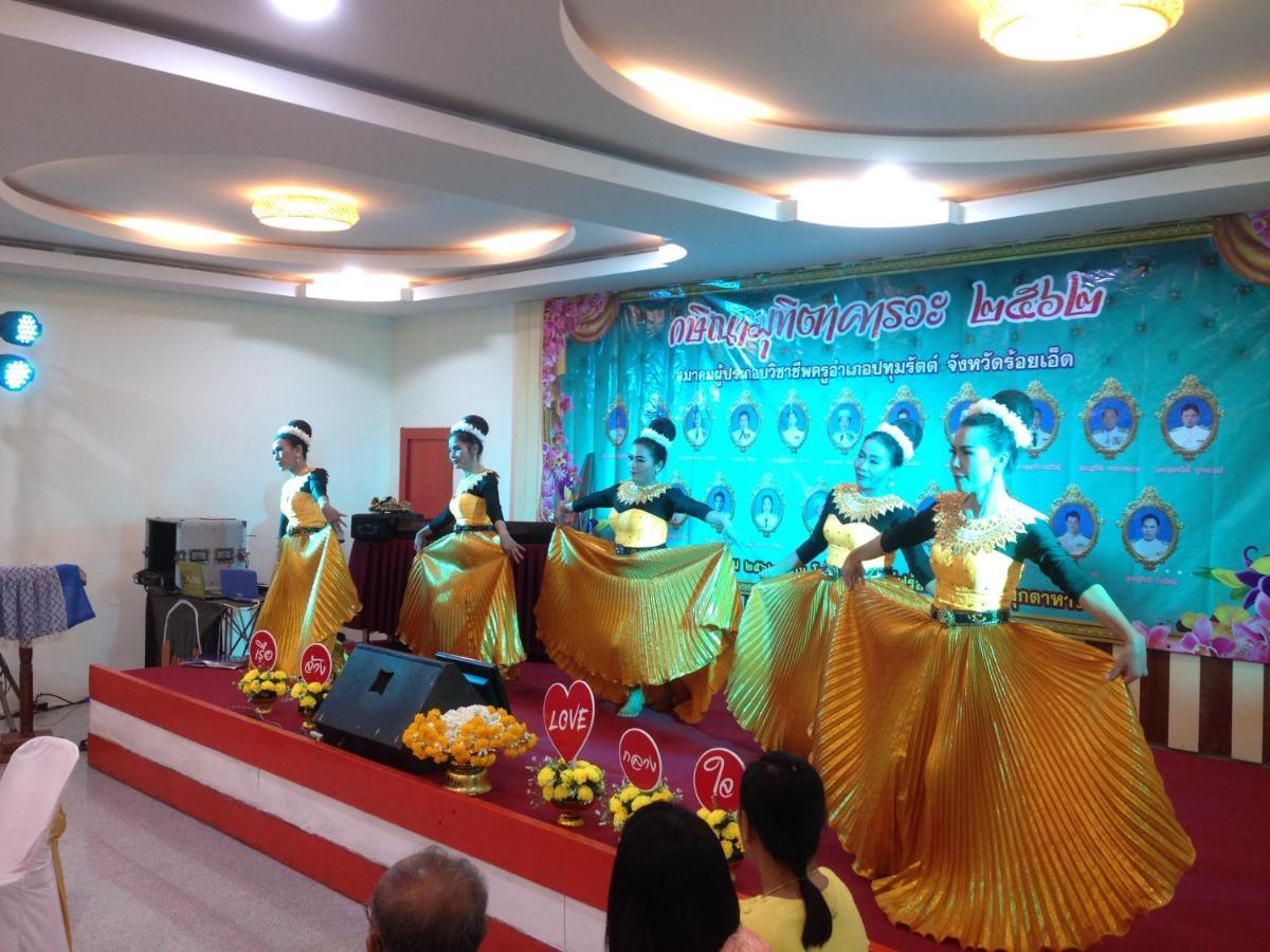 Riverfront Hotel Mukdahan Exterior foto