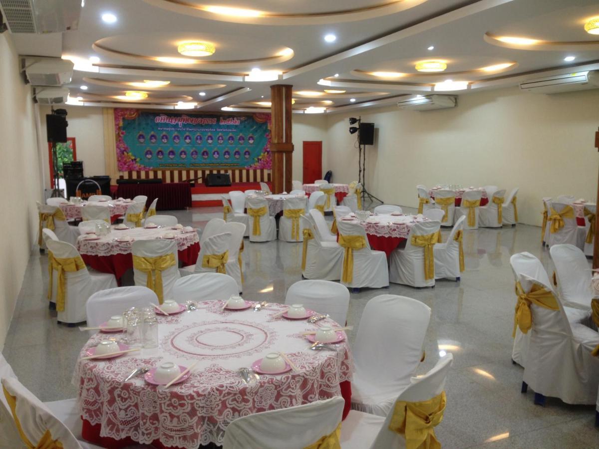 Riverfront Hotel Mukdahan Exterior foto