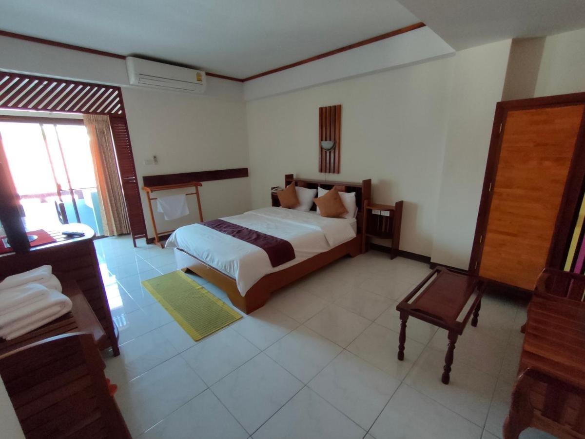 Riverfront Hotel Mukdahan Exterior foto