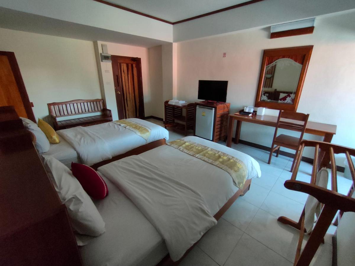 Riverfront Hotel Mukdahan Exterior foto