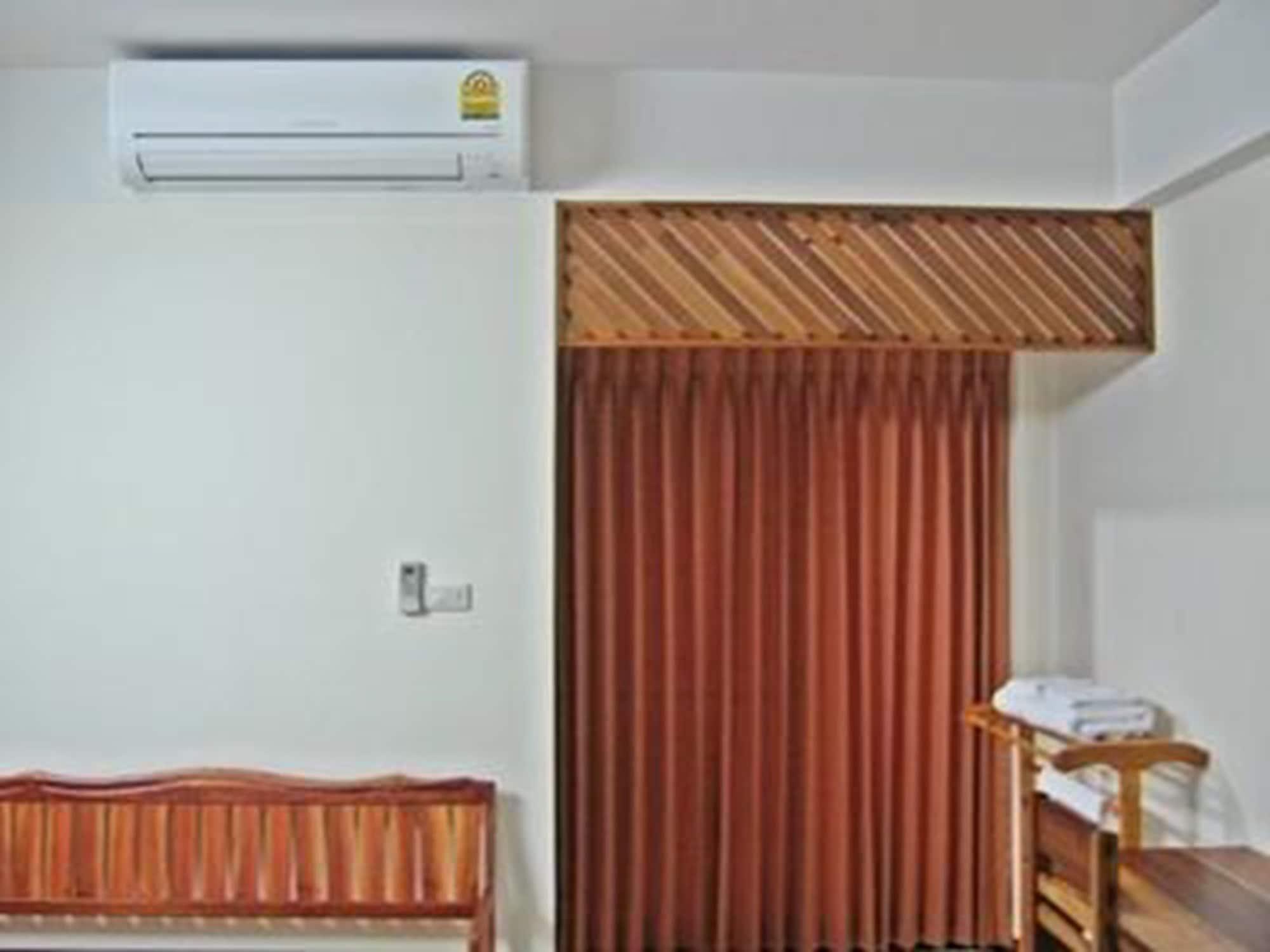 Riverfront Hotel Mukdahan Exterior foto