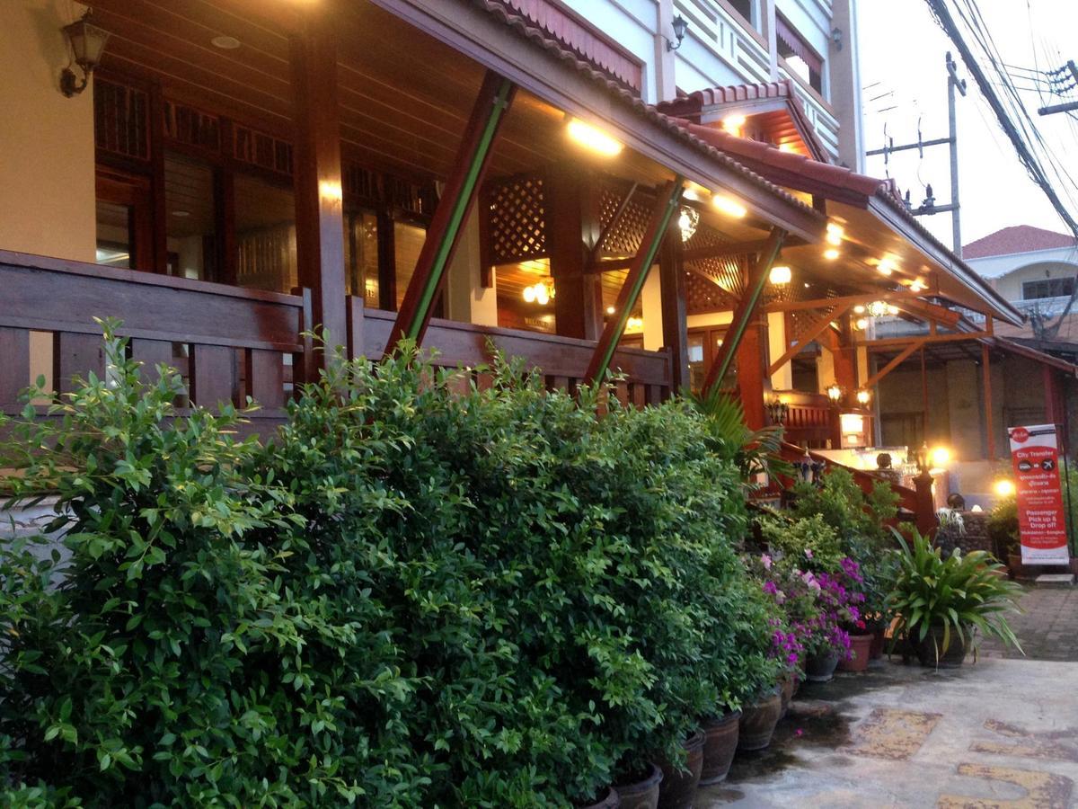 Riverfront Hotel Mukdahan Exterior foto